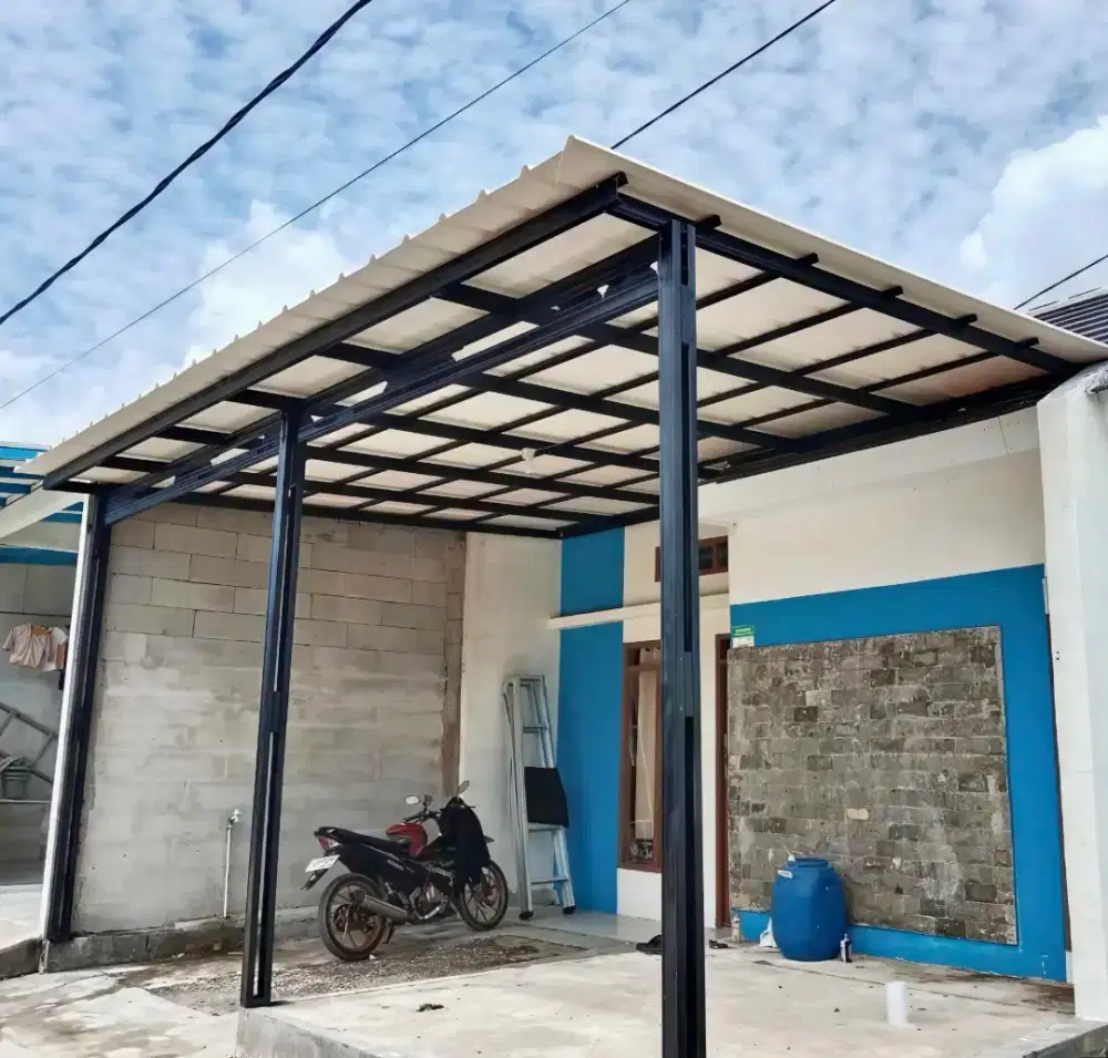 Kanopi baja ringan dan garasi