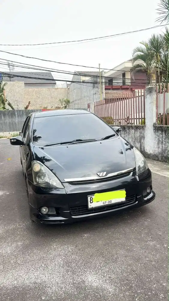 Toyota Wish 2004 Bensin