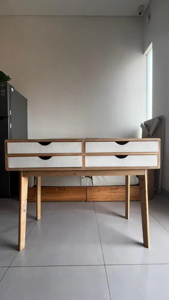 Dijual Meja (Console) 4 Laci Aesthetic