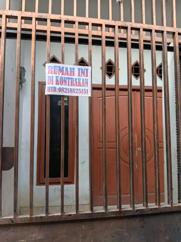 Rumah 2 lantai dikontrakan