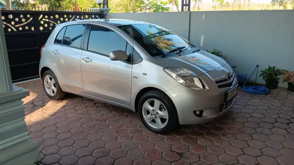 Toyota Yaris CBU antik