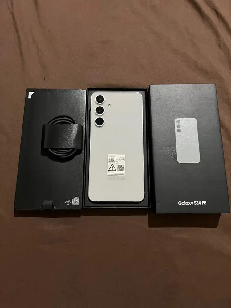 Samsung galaxy s24 fe 5G 8/512 sein