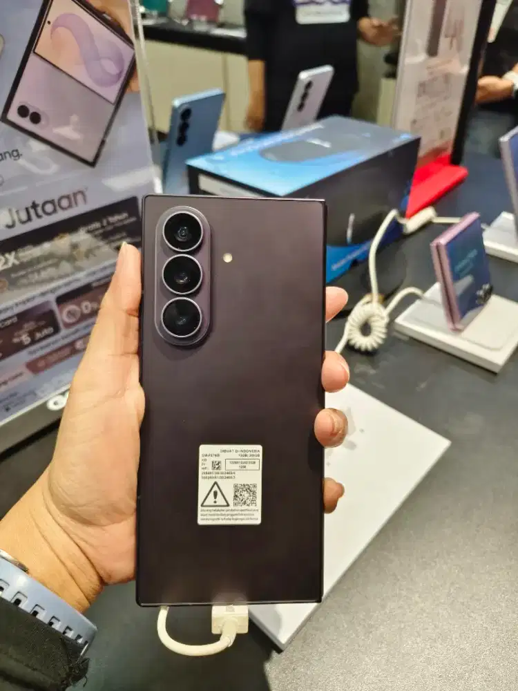Samsung Galaxy Fold 8 Ultra Bisa Cicilan Bunga 0,99%