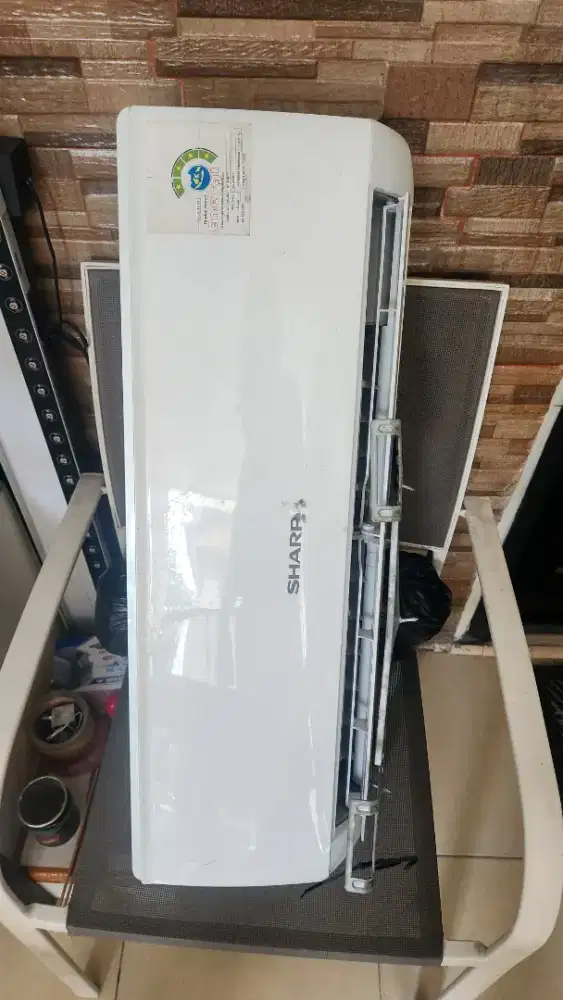 Indoor ac sharp 1/2 pk second