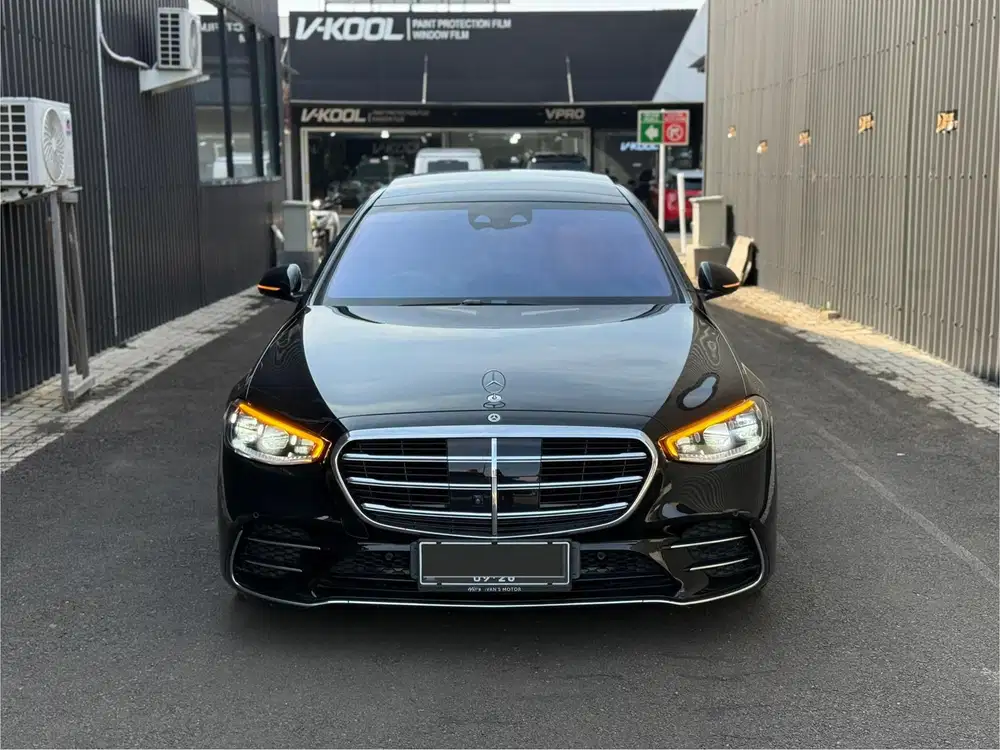LIKE NEW !! MERCEDES BENZ MERCY S500 2021 KM LOW