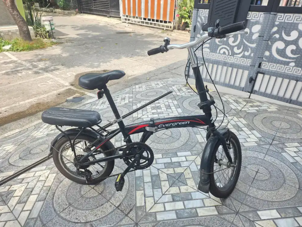 Sepeda lipat kondisi baik jm