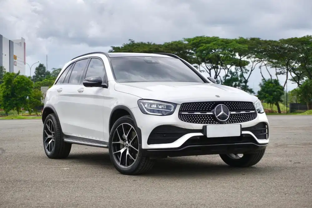 LOW ODO ! MERCEDES BENZ MERCY GLC200 AMG NIGHT EDITION LIMITED 2022