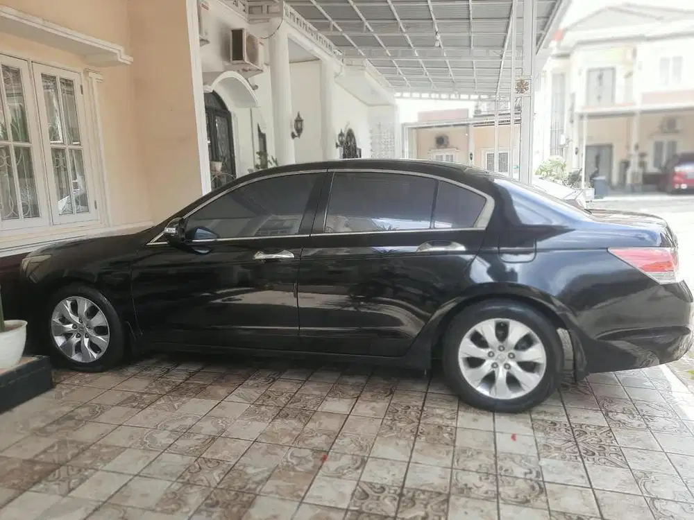 Di Jual Cepat Honda Accord th 2010