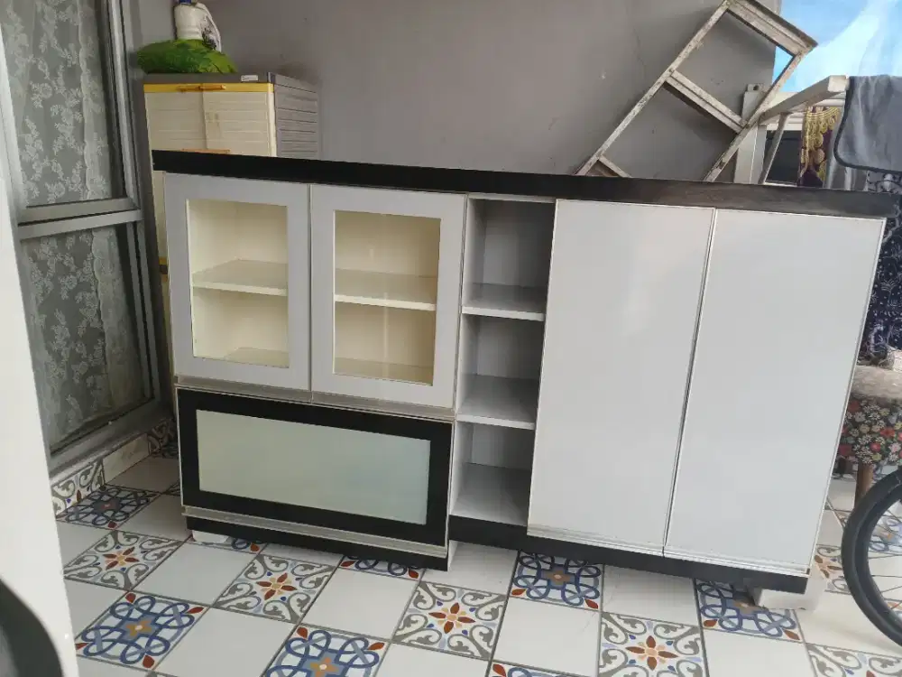 Kitchen set bahan kayu lapisan