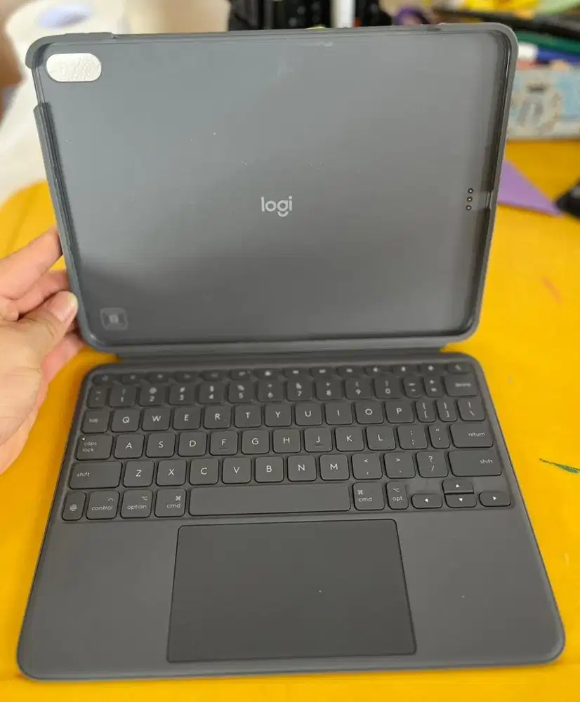Keyboard Logitech Touch Combo Ipad Air M3 11 inch
