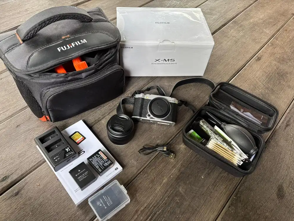 Fujifilm X-M5 Kit (Fullset Siap Pakai)