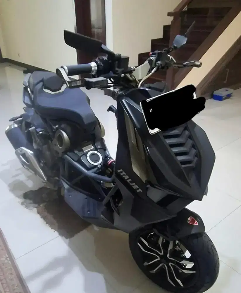Italjet Dragster 200 abs (limited edition)