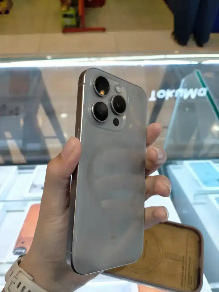 iPhone 15 pro second iBox