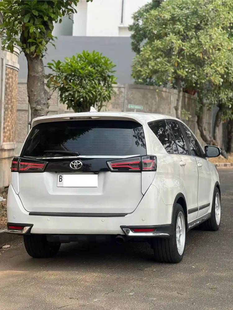 (Full Record Cash Full Spec) Toyota Kijang Innova Reborn V Diesel 2018