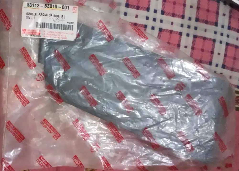 Cover tutup bumper Kanan Xenia, Avanza non VVTI Original