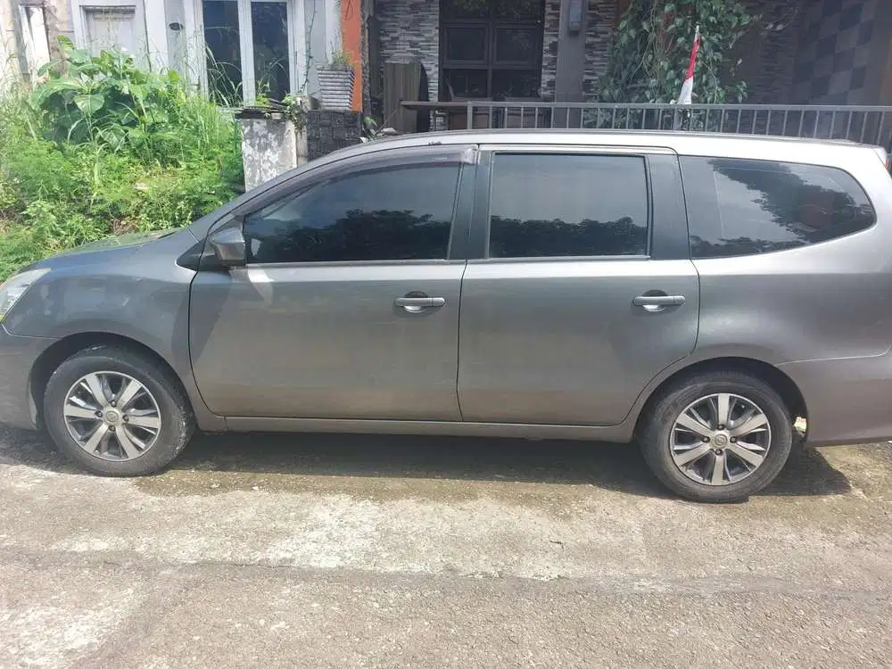 Nissan Grand livina 2016 Bensin