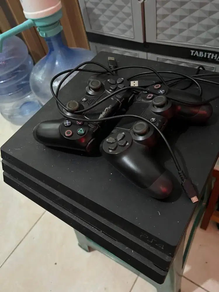 Jual Konsol PS4 Pro 1TB OFW Original - Tinggal Main⁠