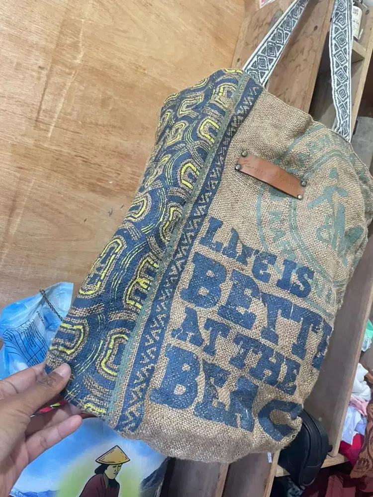 Tas bekas wanita