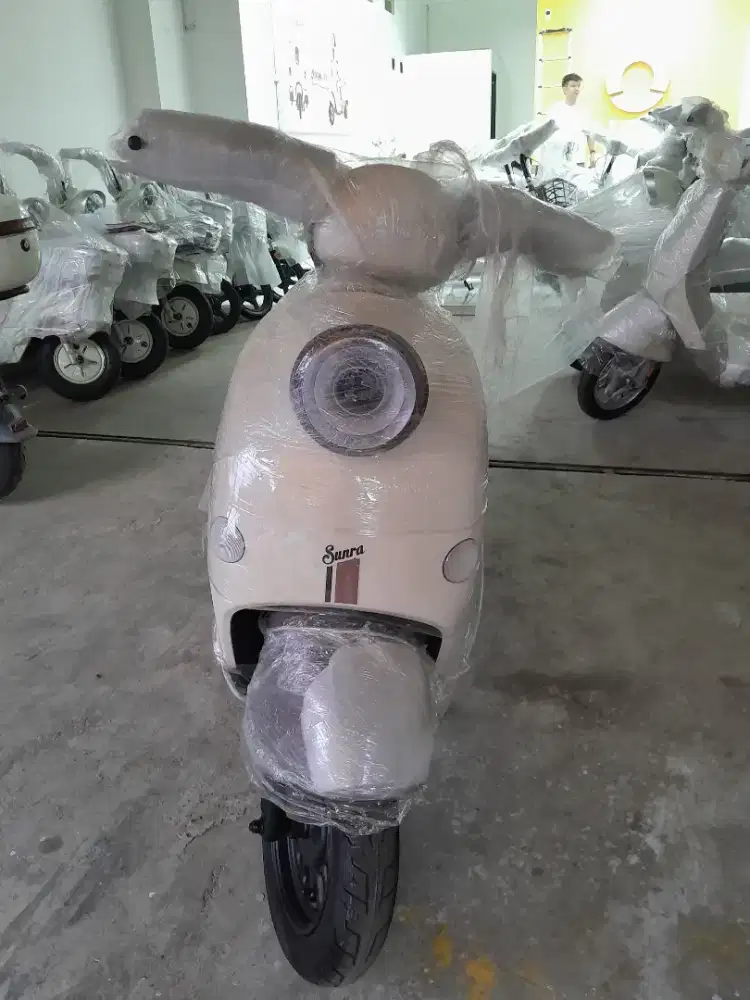 sepeda motor listrik SUNRA liman
