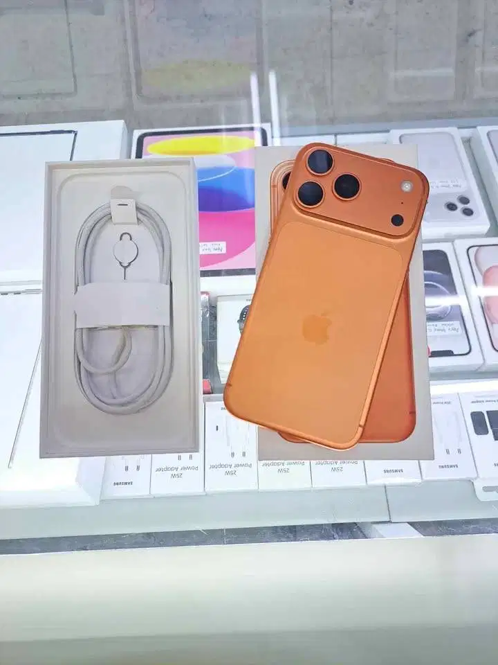 Second IPhone 17 Pro Max 256GB Cosmic Orange IBOX Garansi ON 30 Septem