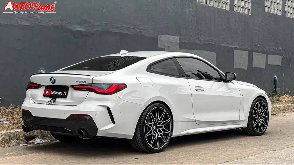 KM5RB BMW G22 430i Coupe M Sport Pro Mineral White Metallic On Black N