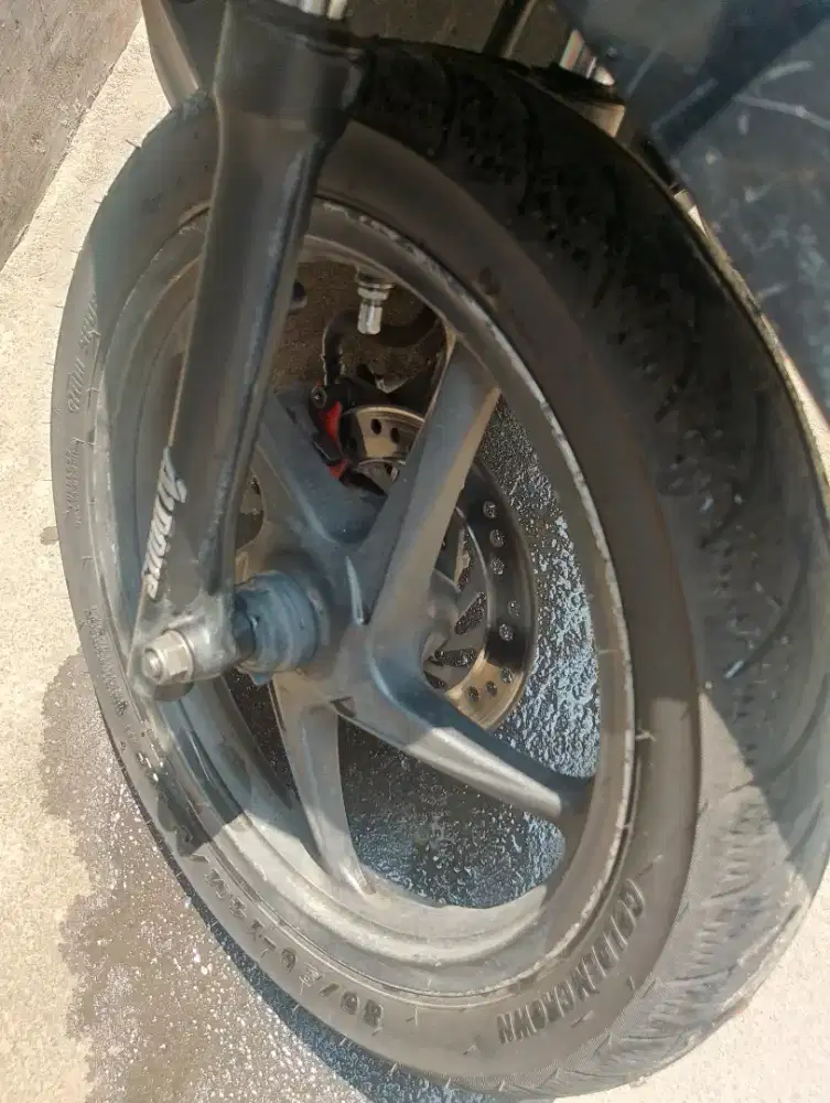 Ban tubeless UK 80 90 r14