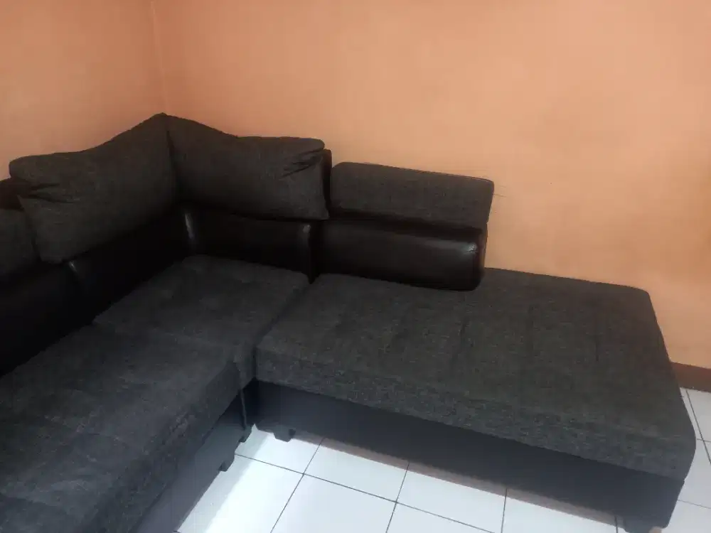 Kursi sofa L panjang