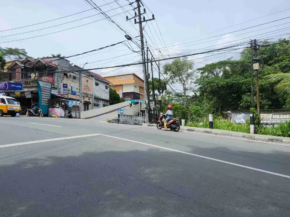 LAHAN STRATEGIS SAMPING RSUD GUNUNG MALANG