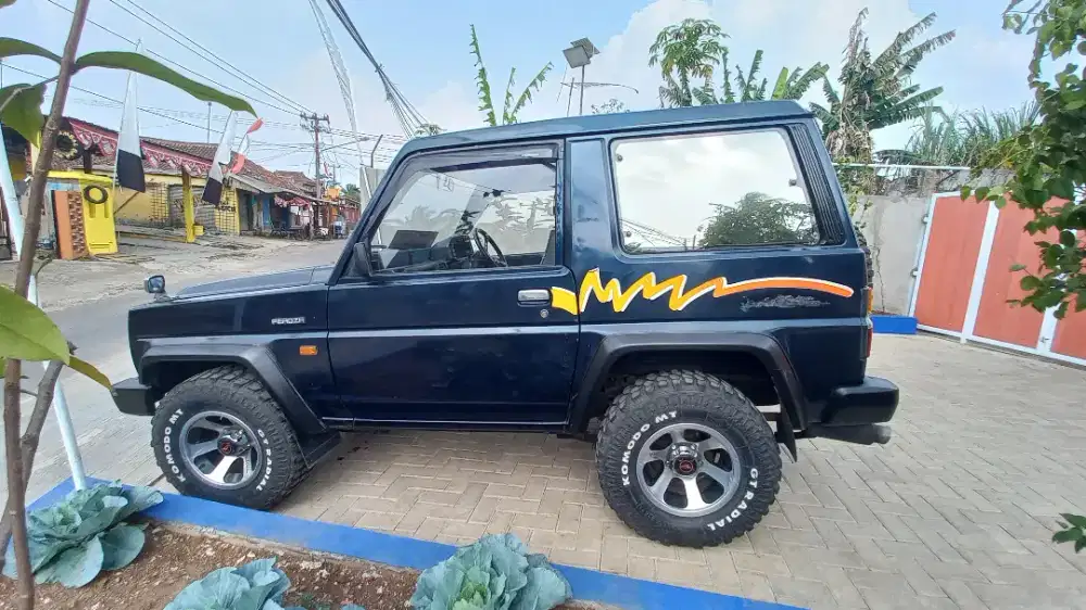 Daihatsu Feroza 95