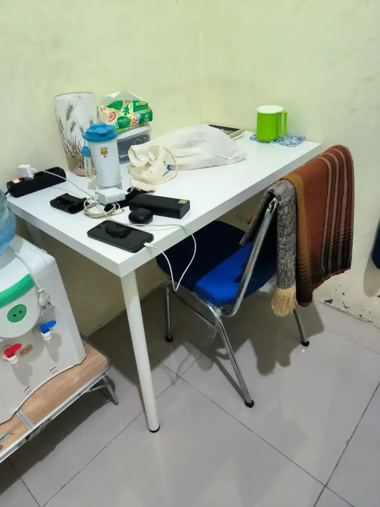 Dijual Meja Merk Informas dan Kursi