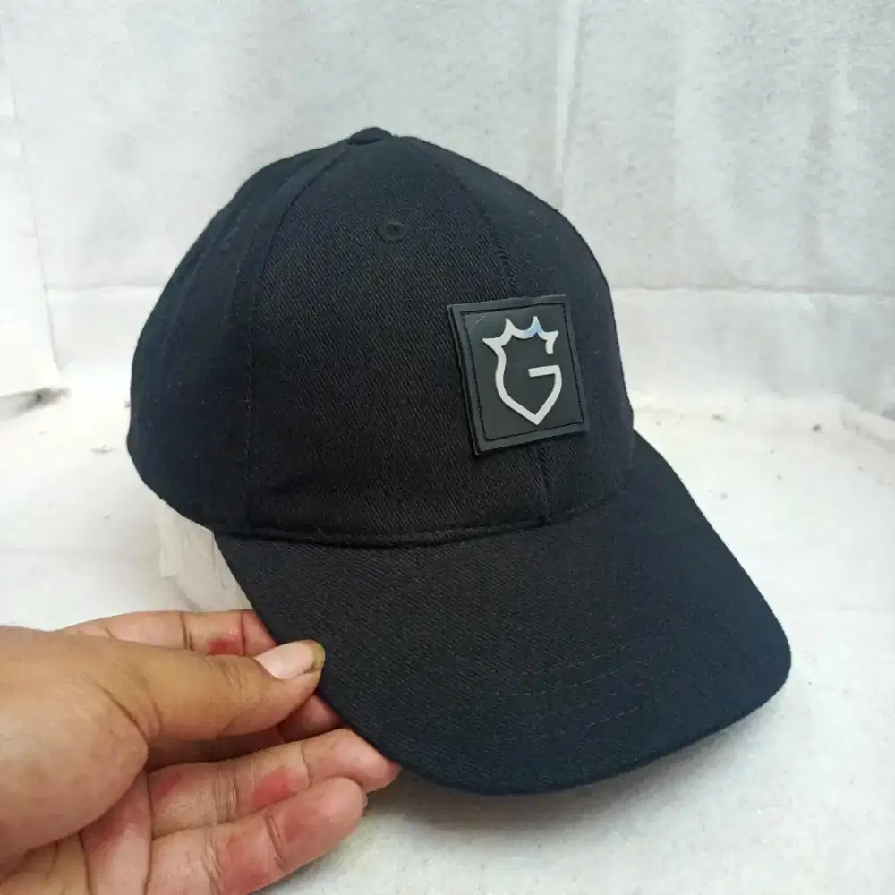 Topi Baseball Pria Wanita Hitam Casual Emblem Gekeler Strap Iron Strap