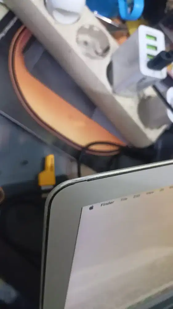 Jual macbook air 11 2015 hanya unit