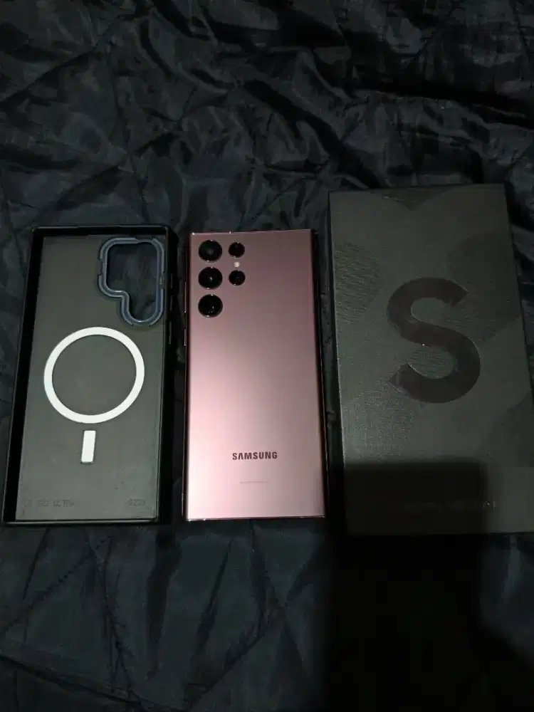 Samsung S22 Ultra 12/256 GB Fullset Sein