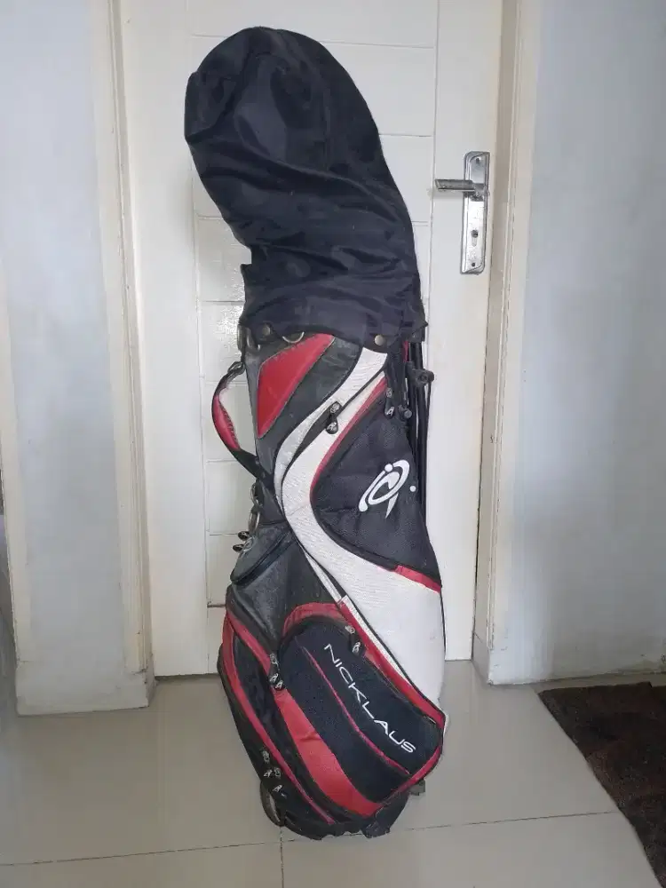 Dijual 1 Set Peralatan Golf
