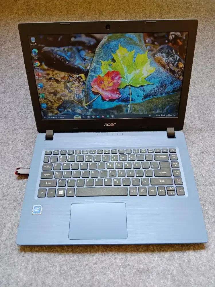 LAPTOP MULUS SLIM NORMAL SSD NGEBUT WINDOWS 10