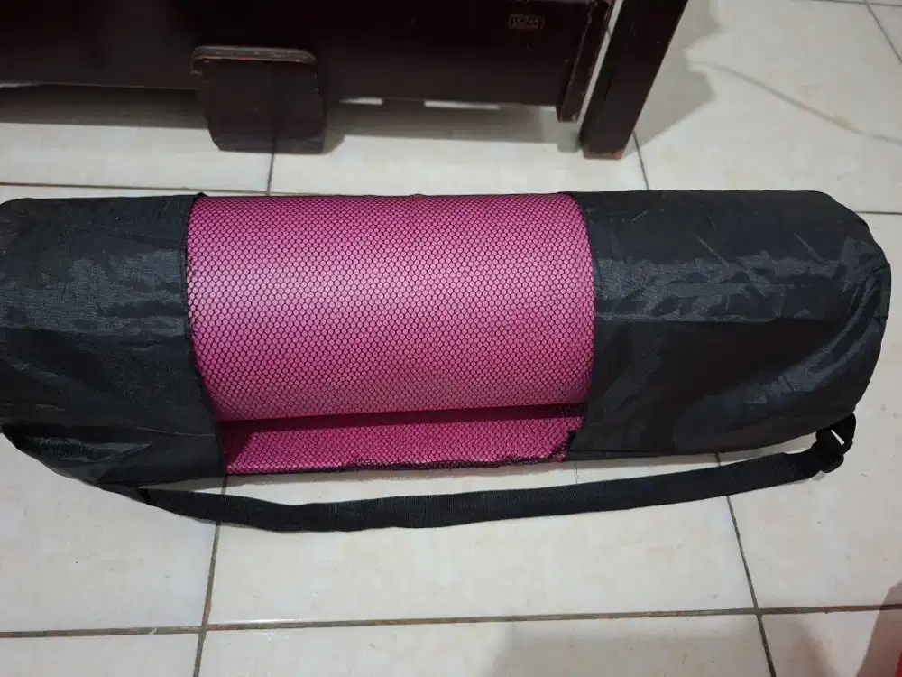 Matras yoga bekas