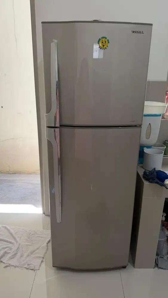 KULKAS TOSHIBA GR - R25ET
