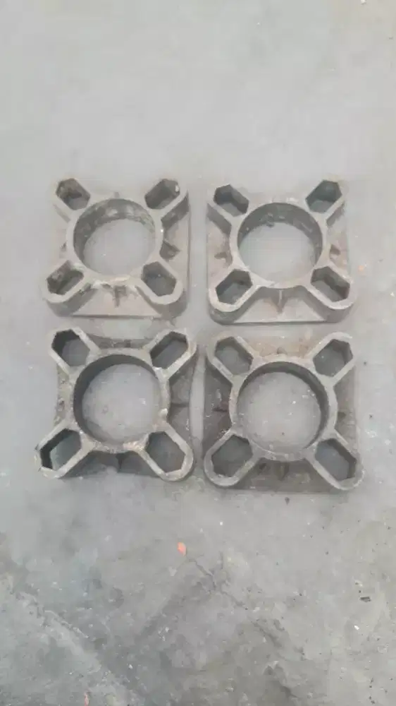 Spiser Spacer Cosmic Lubang 4 PCD 114