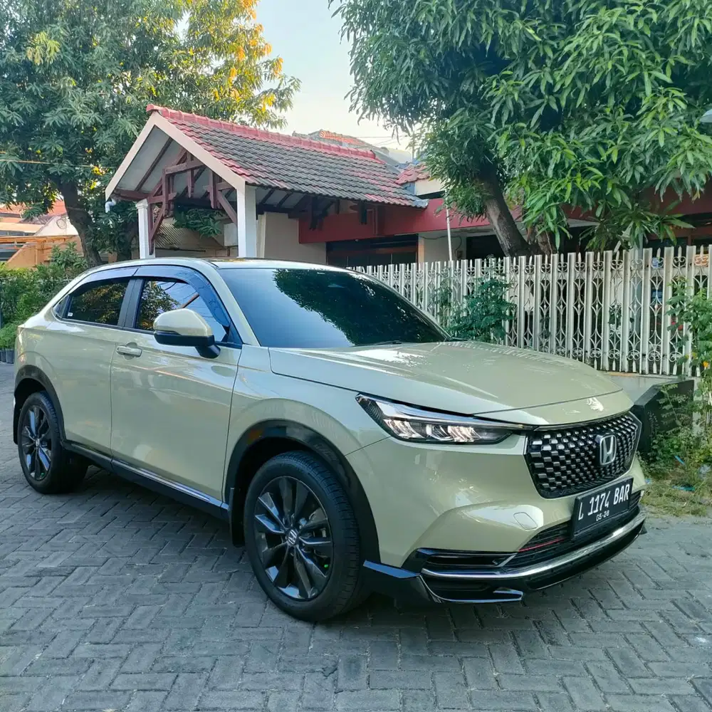 [Gress Mobil Kutisari] HONDA HR-V 1.5 RS CVT SENSING 2023 SPT BARU