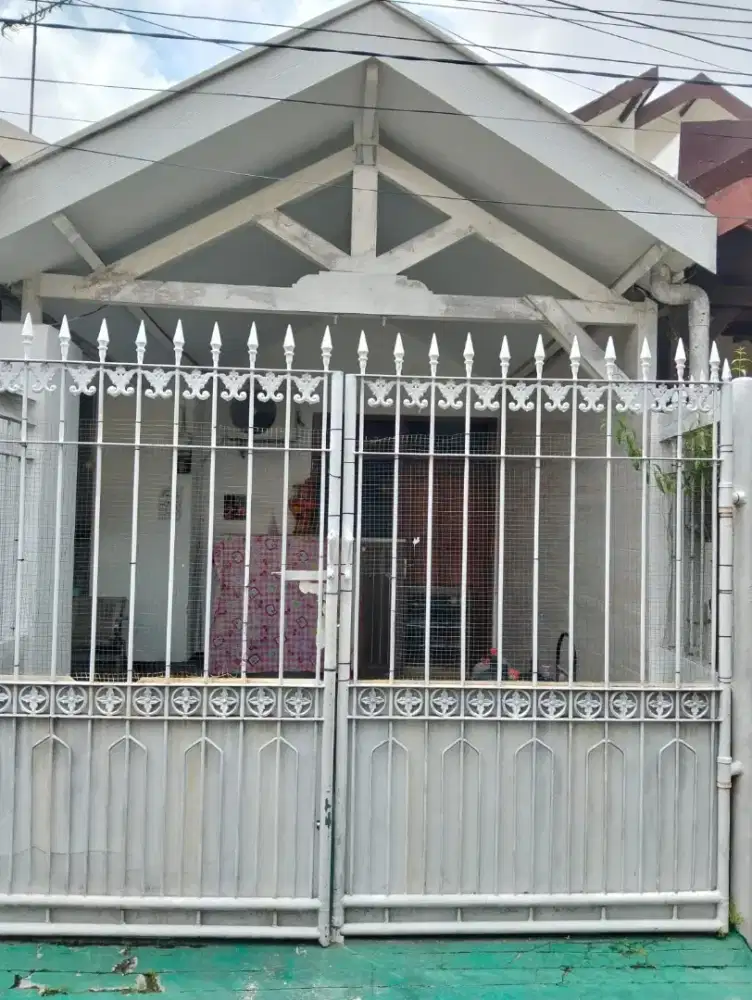 DIJUAL RUMAH HOOK WISMA PERMAI