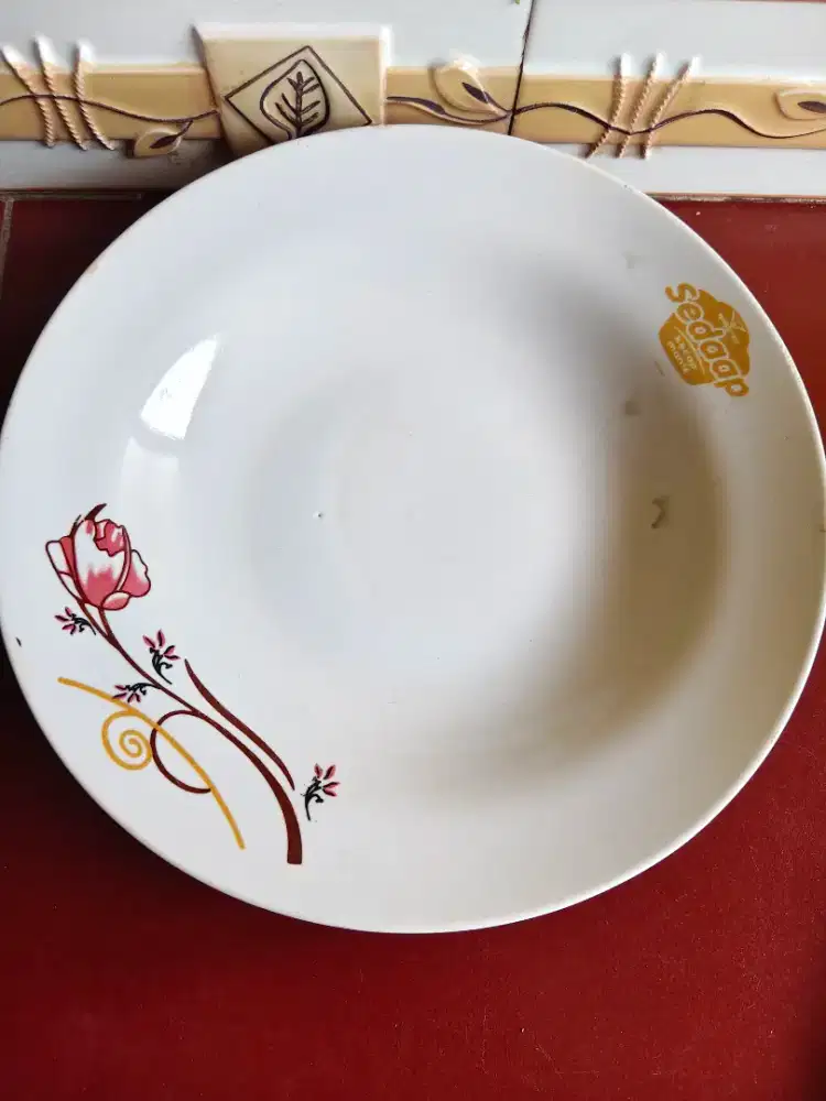 Piring Untuk Makan