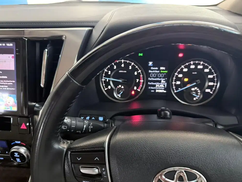Toyota alphard istimewa