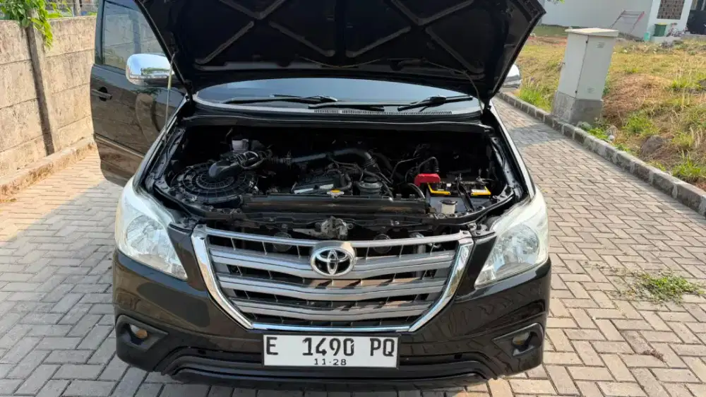 Kijang Inova G manual bensin