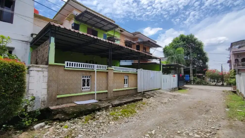 DIJUAL RUMAH LUAS BANGUNAN 2 LANTAI X 150 M. HARGA BISA NEGO (No Agen)