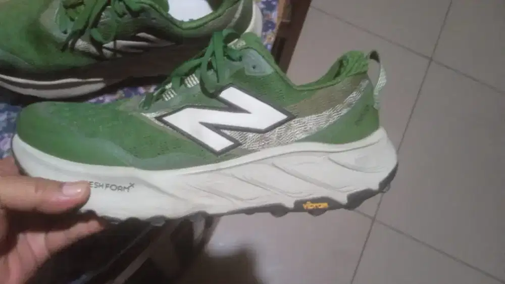 Sepatu New Balance Fresh Foam X Hierro v9