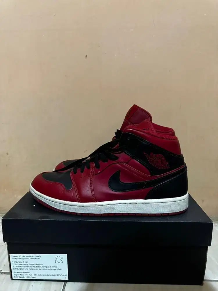 Air Jordan 1 Mid