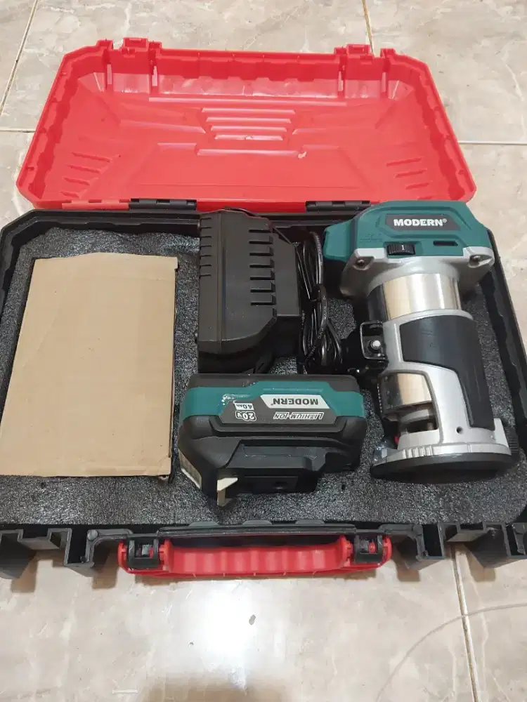 modern mesin profil cordless (trimmer) jarang sekali di pakai fullset