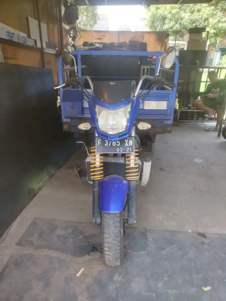 MOTOR RODA TIGA VIAR 200L