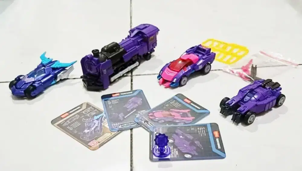 Blokees astrotrain rodimus radiant road grabber full-tilt, warna ungu