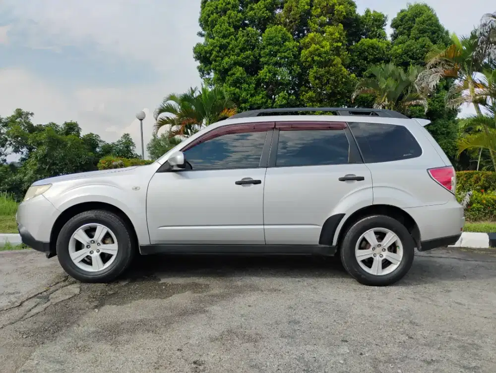 Subaru forester tahun 2011 matic